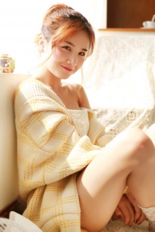 年轻漂亮的女邻居4